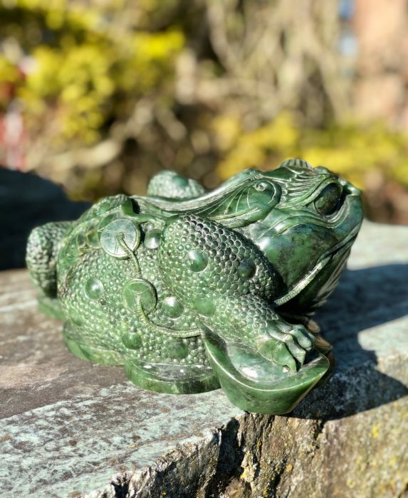 Jade Rituals Feng Shui Money Frog